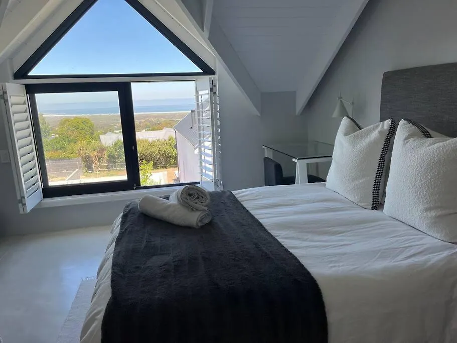 Quince Corner - Villa In Noordhoek Cape Town